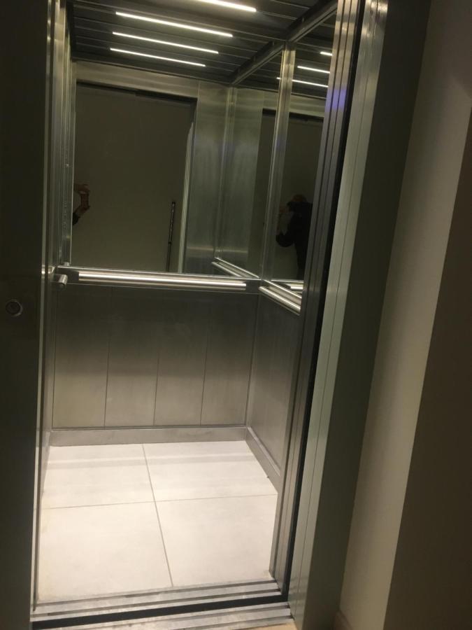 Dolores House Premium